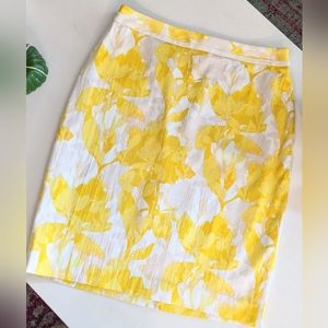 SPRINGY: Yellow and white floral Banana Republic pencil skirt SIZE 8
